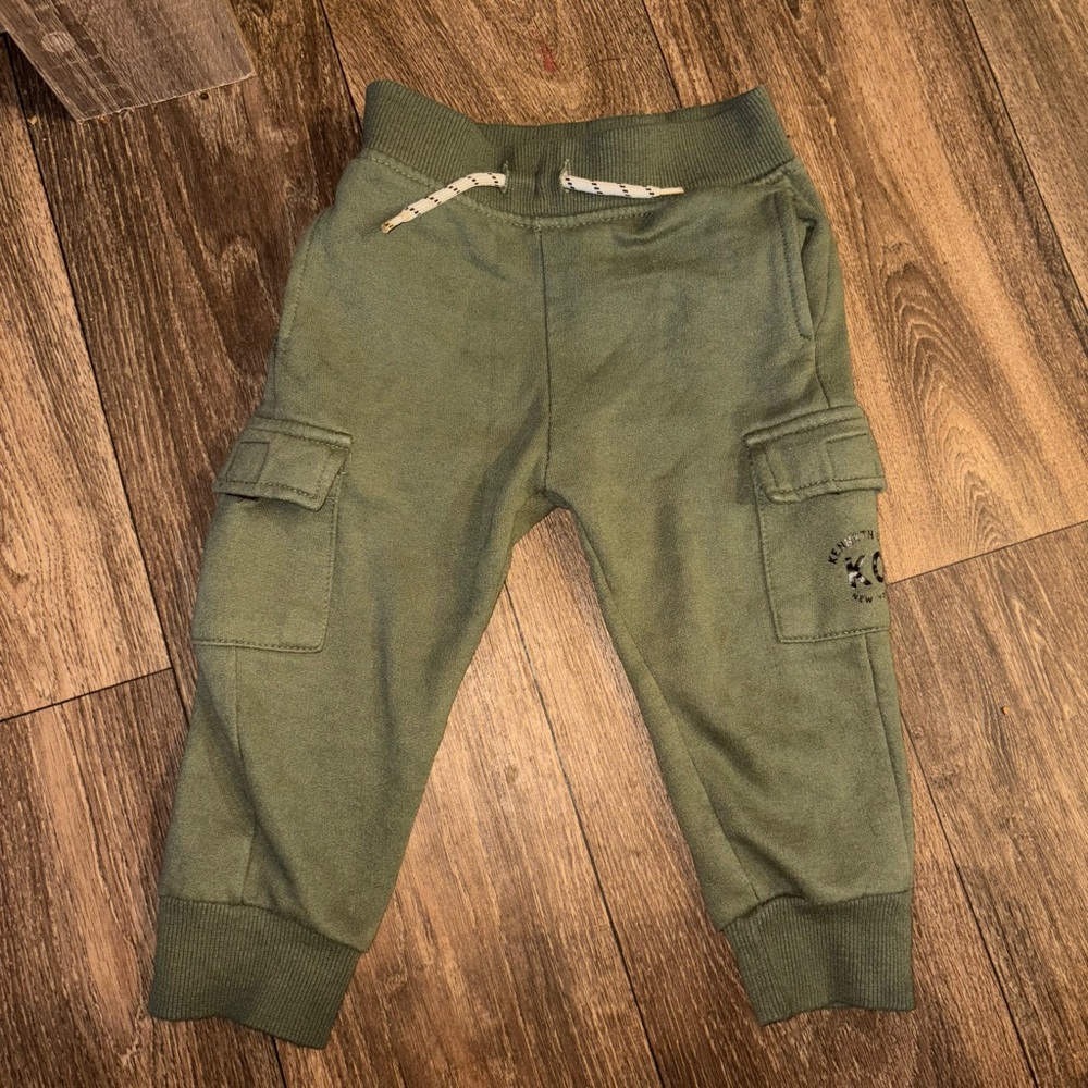 Kenneth Cole Sage Green Casual Pants